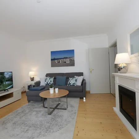 Brise Chrissi App 10 *