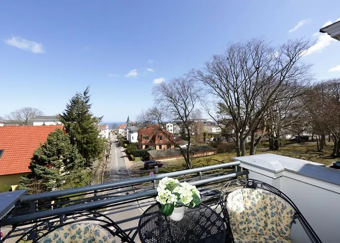 Brise Chrissi App 10 *